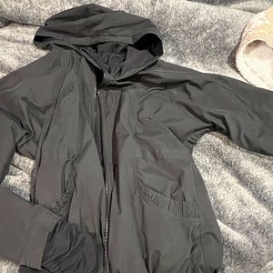 Lululmeon rain jacket